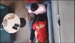 Quay lén con ghệ bú mút cho tình nhân nơi công cộng